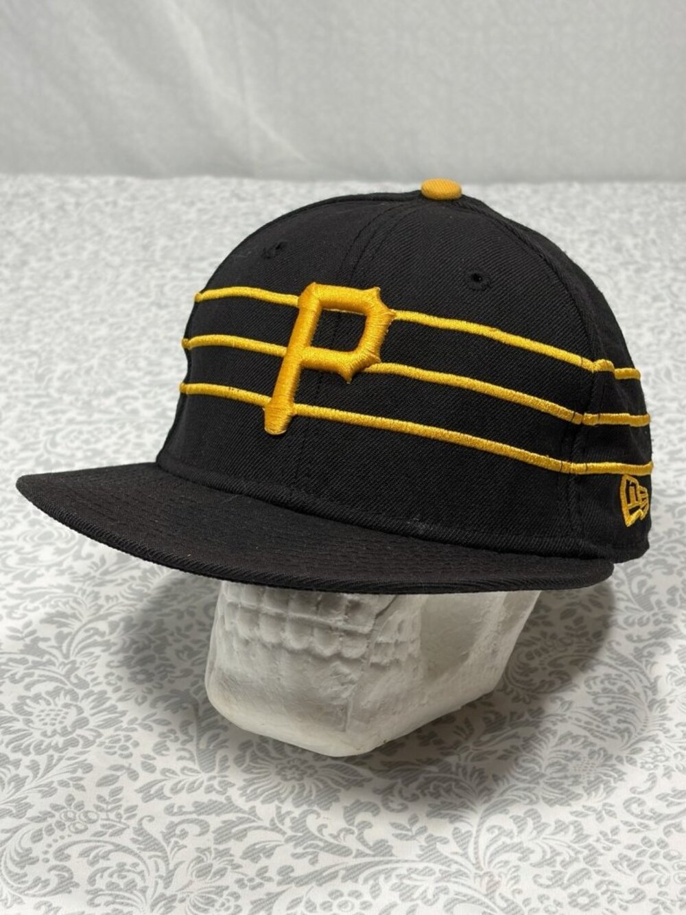 New Era 59Fifty Pittsburgh Pirates 3 Striped Fitted Cap Hat Size 7 Black Yellow